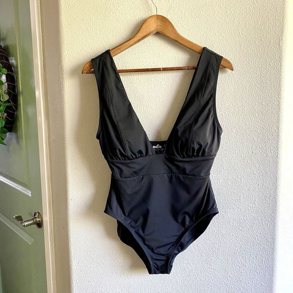 Women's Andie The Mykonos One Piece - Size Large Plunge Neck Padding Black